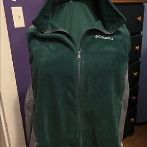 Columbia Forest Green and Charcoal Fleece Jacket